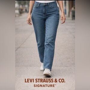 Women's Straight Leg Jeans - Denim Blue